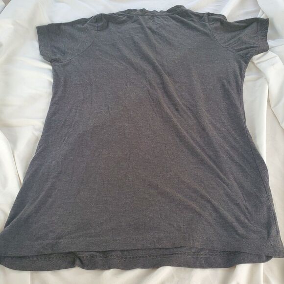 Pro Edge Purdue Boilermakers Womens T Shirt Size XL 26" Length 19.5" P2P V Neck - Picture 2 of 8